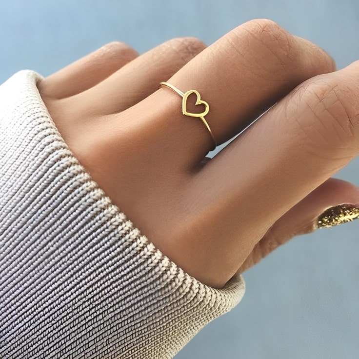 Joyas de oro minimalistas