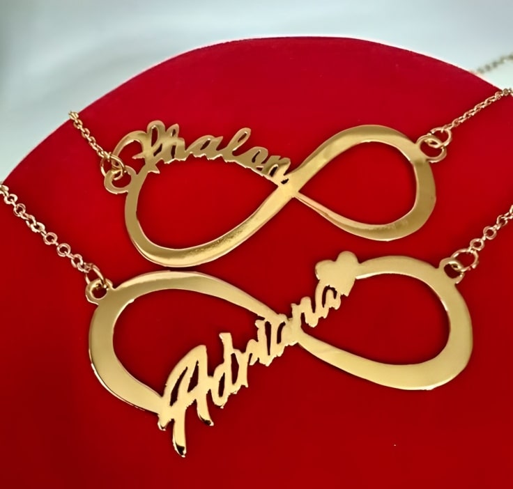 Dijes de oro personalizados